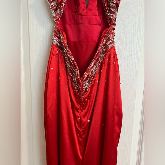 Prom / Formal Gown - Picture 6 of 11